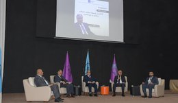 A symposium entitled Changes in the value of the Iraqi dinar under the influence of political and economic reasons