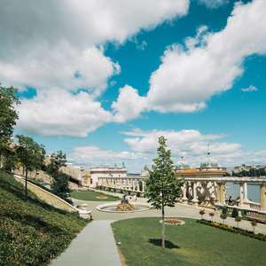 
                                Gardens
                            
