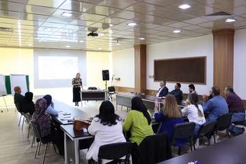 The Rule of Ten when Introducing New Vocabulary - A seminar by Ms. Esther Harding