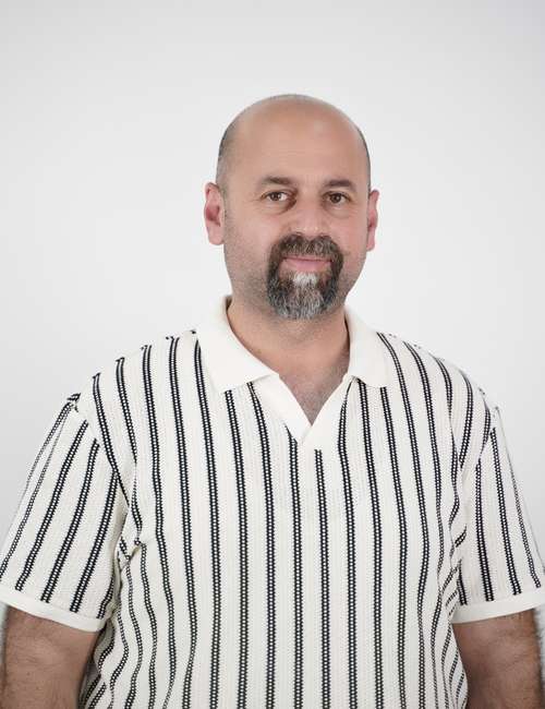 
                            RAVAK MUSLIH HUSSEIN   
                        