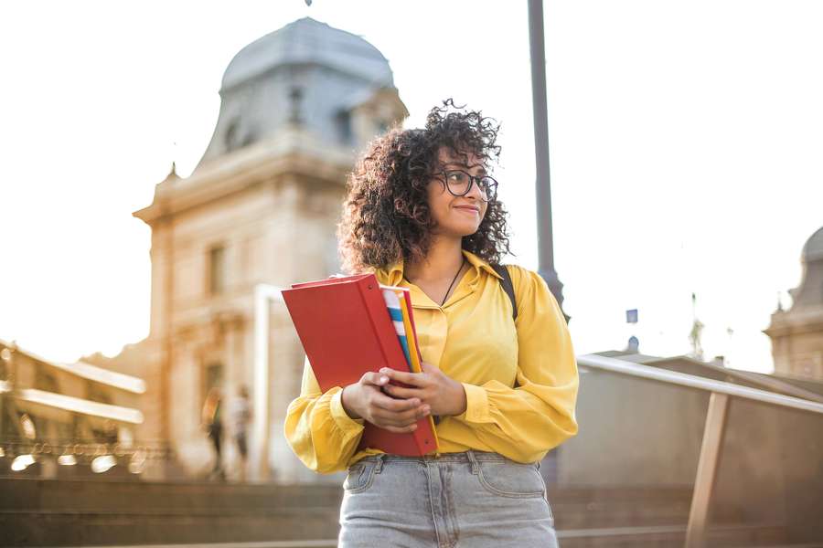 Demo student female